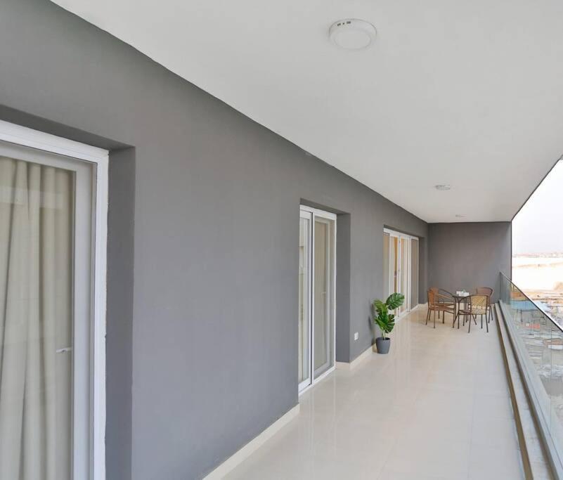 Parkside Boutique 3 Bbr Serviced Apartment - Ocean Blue - Near Airport Cairo Exterior foto