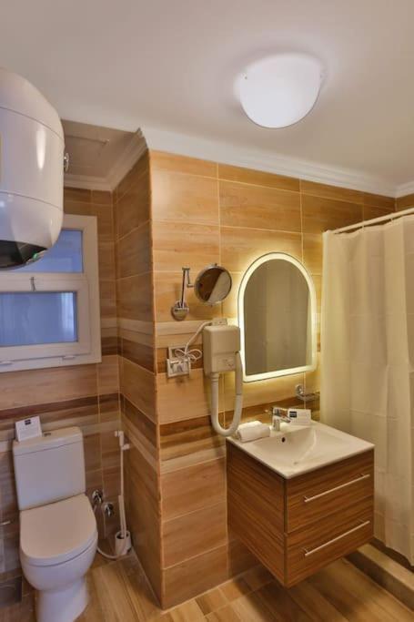 Parkside Boutique 3 Bbr Serviced Apartment - Ocean Blue - Near Airport Cairo Exterior foto